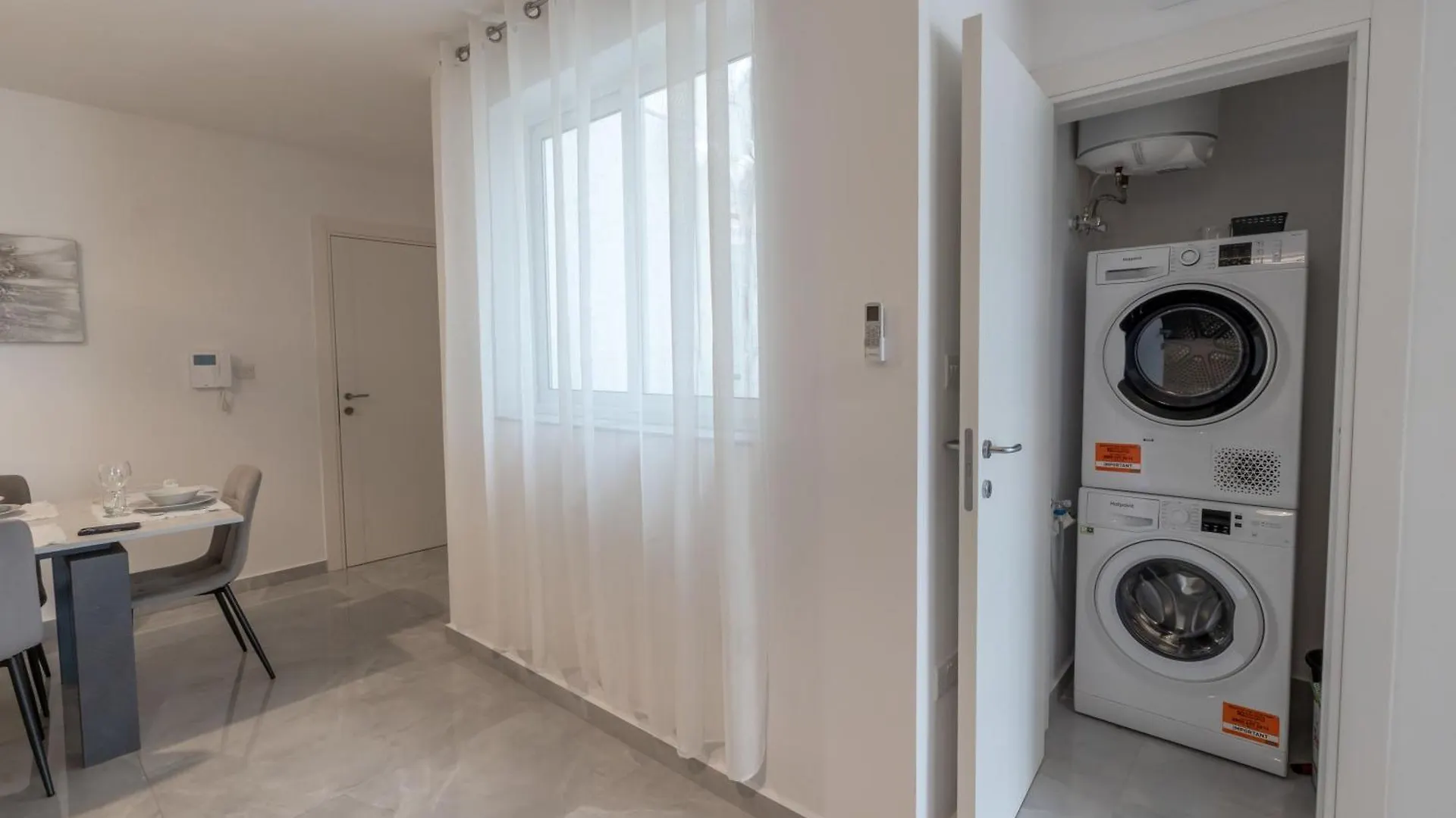 Stunning 2Br Apartment In Sliema - Apt 23 0*,  Malta