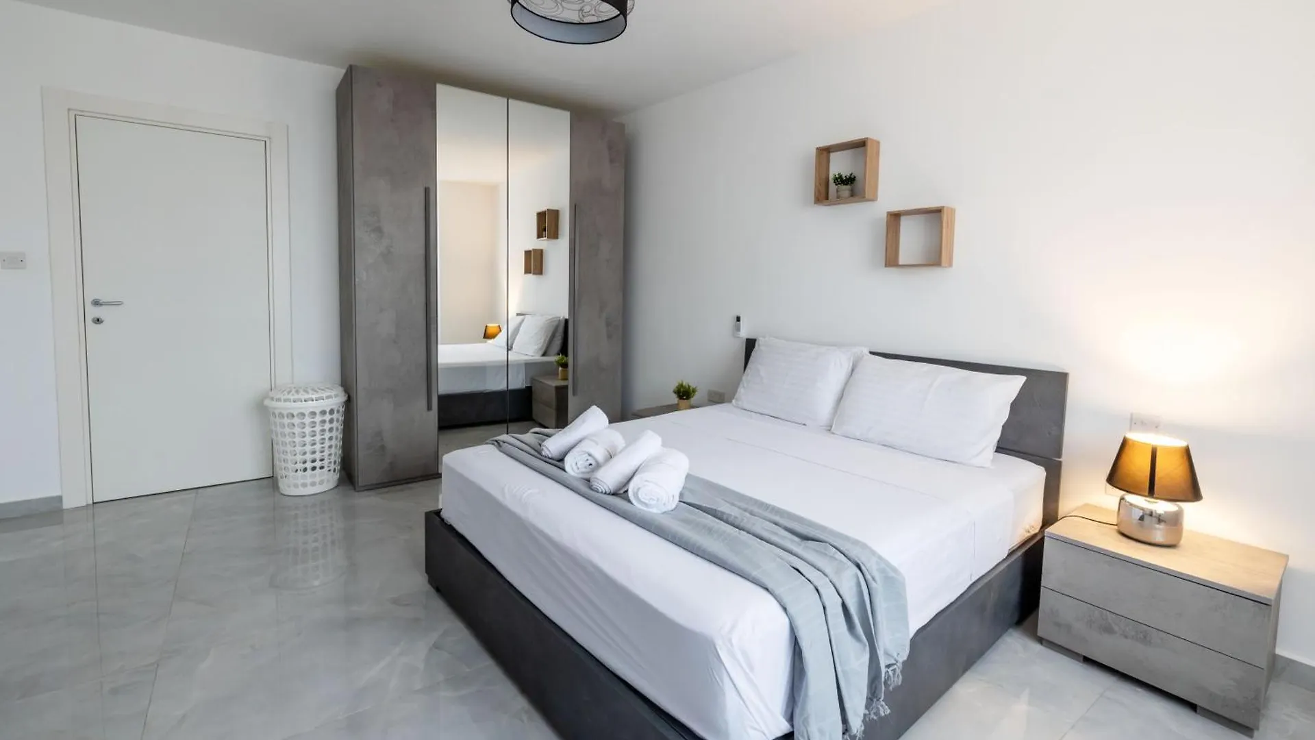 Stunning 2Br Apartment In Sliema - Apt 23 Malta
