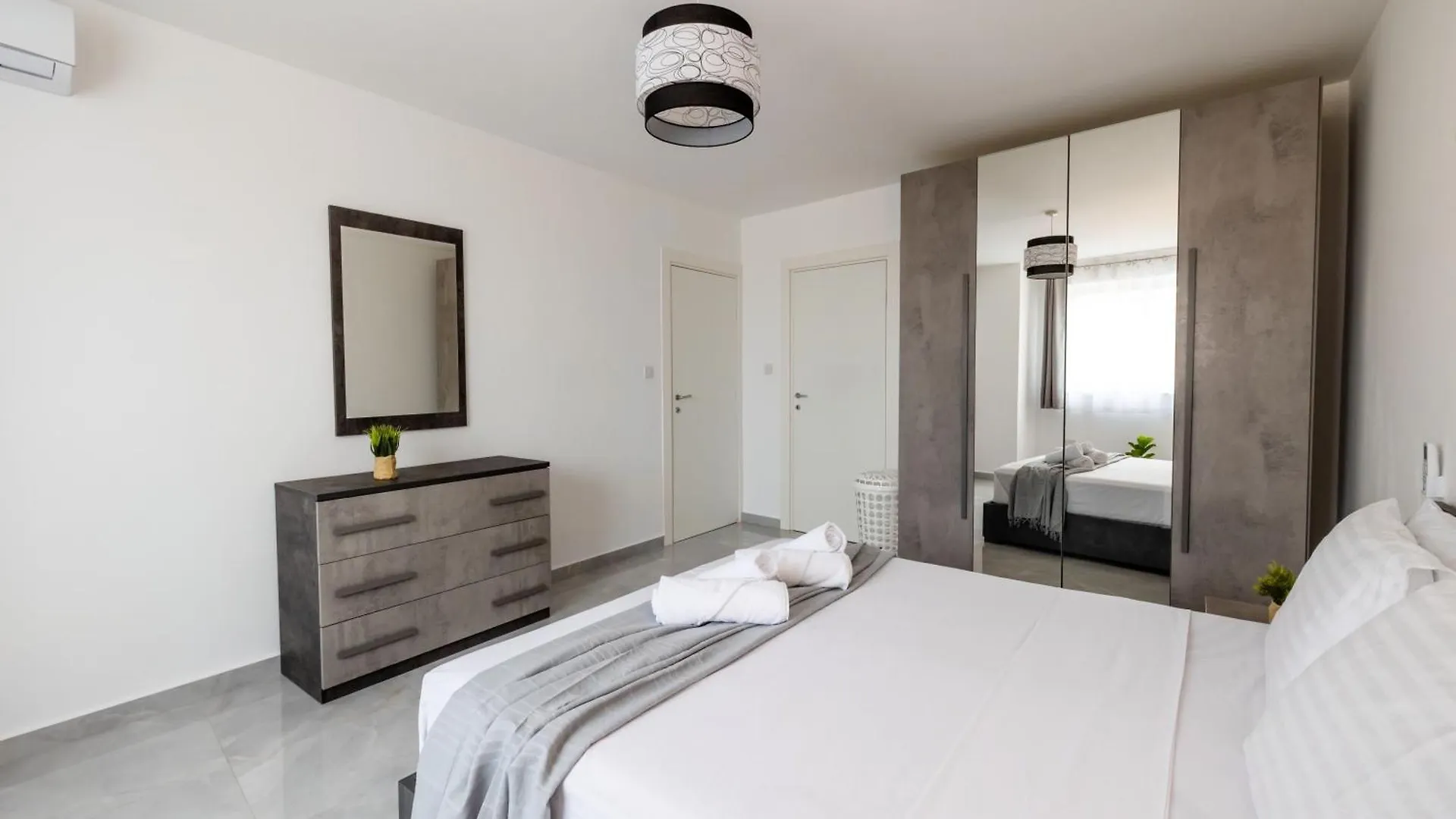 Stunning 2Br Apartment In Sliema - Apt 23 Malta