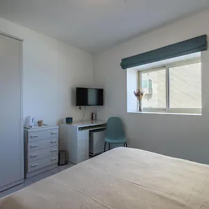 Bedrooms With Ensuite Bathrooms Sliema