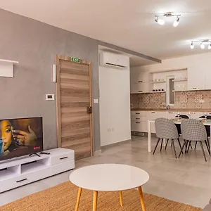 Apartment Fancy Modern - W/ 2br, Sliema